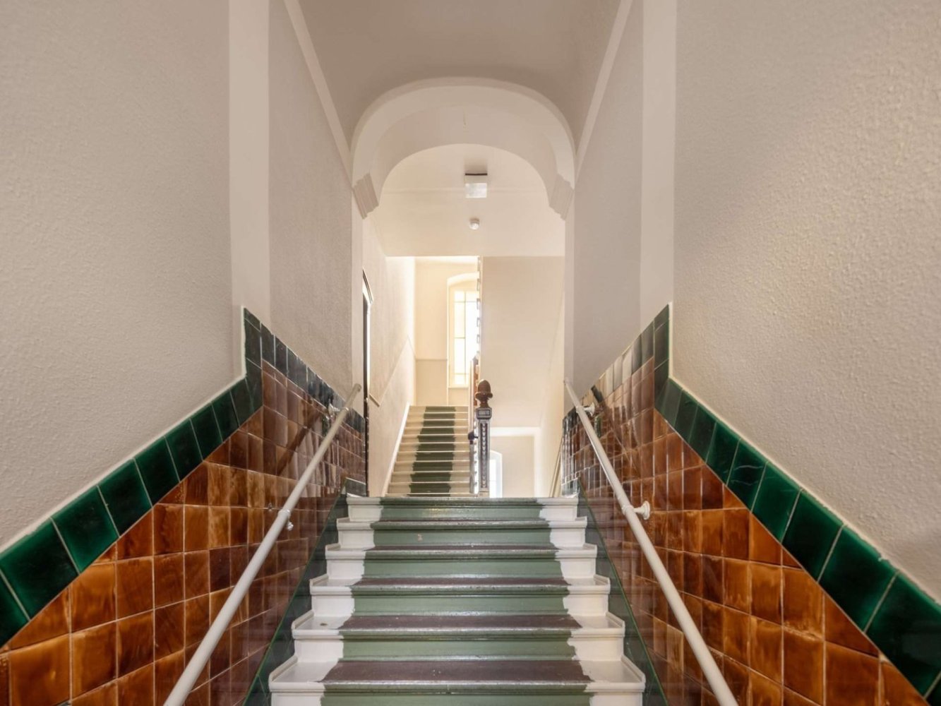  بناية في Tempelhof, Germany 504متر مربع رقم 235808