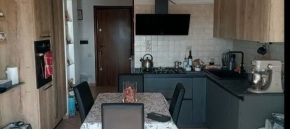 3 rooms Apartment in Rome, Italy No. 144271 3