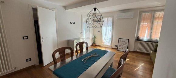 Apartamento de 2 habitaciónes en Genoa, Italy No. 381038 13