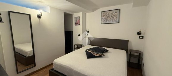 Apartamento de 2 habitaciónes en Genoa, Italy No. 381038 18