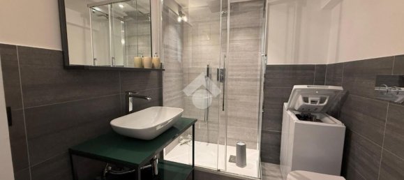 Apartamento de 2 habitaciónes en Genoa, Italy No. 381038 24