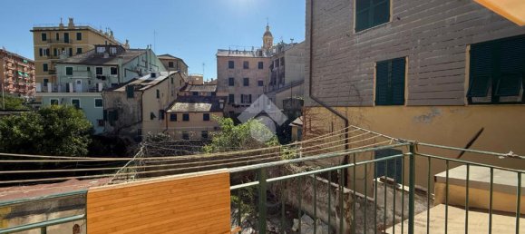 Apartamento de 2 habitaciónes en Genoa, Italy No. 381038 3