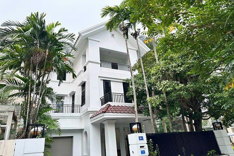 5 bedrooms Condominium for rent in Tay Ho, Ha Noi, Vietnam № 13504