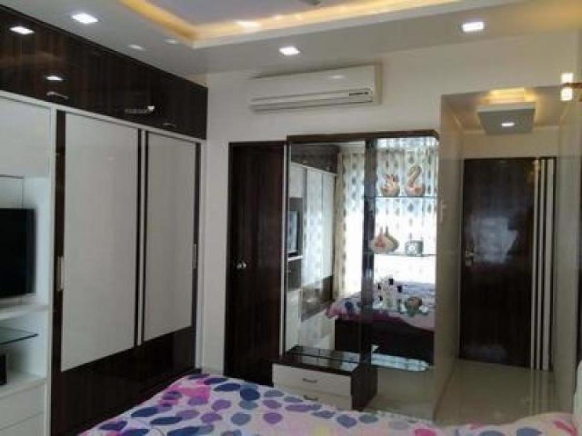 Casa de 2 dormitorios en Mumbai, India No. 60708