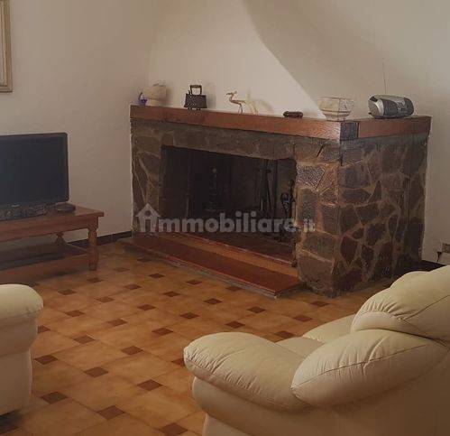 3 bedrooms Villa in Aprilia, Italy No. 186160