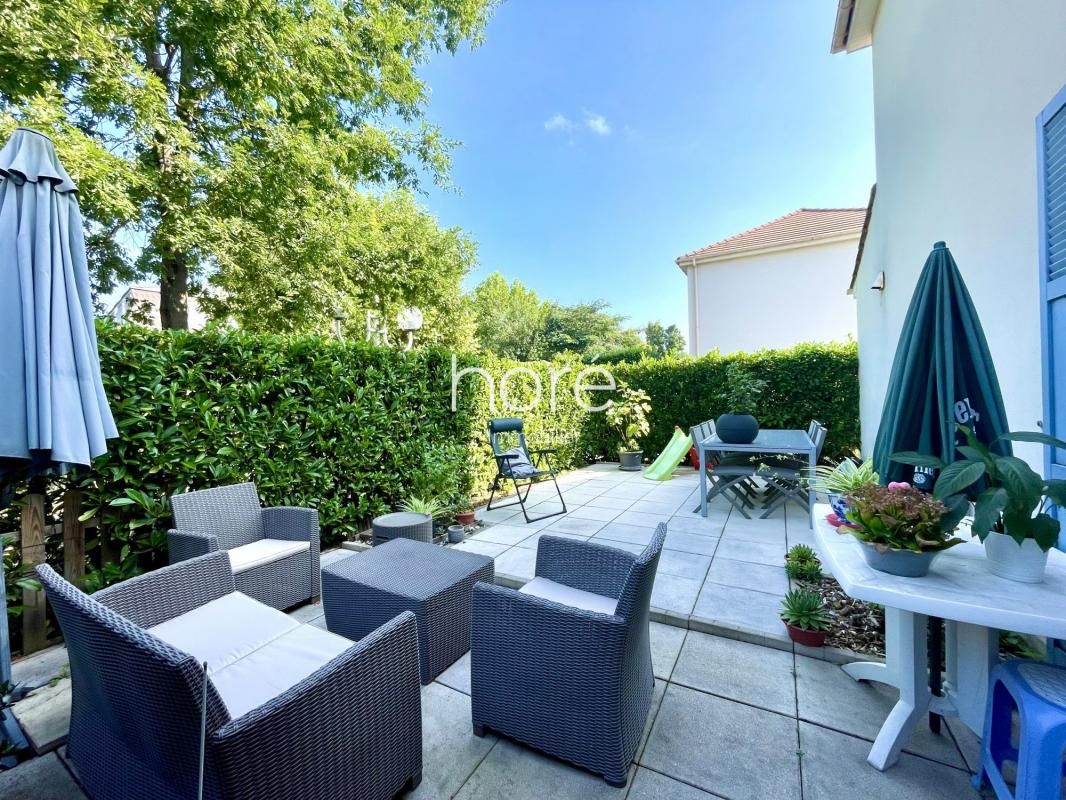 Дом с 3 спальнями в Сен-Гратьен, Франция № 294943