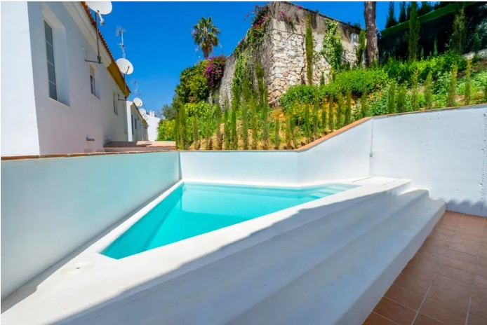 5 bedrooms House in Malaga, Spain No. 27766