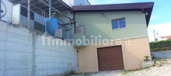 Склад 544м² в Коррополи, Италия № 345148 3