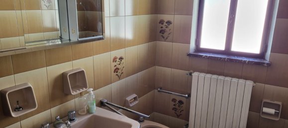 Дом с 7 комнатами в Биелла, Италия № 256363 20