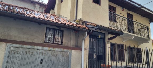 Дом с 7 комнатами в Биелла, Италия № 256363 3