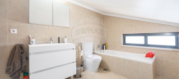 5 bedrooms House in Almada, Portugal No. 16149 20