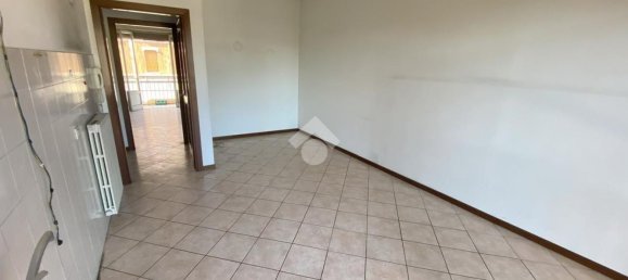 Casa de 11 habitaciónes en Cesano Maderno, Italy No. 139276 6