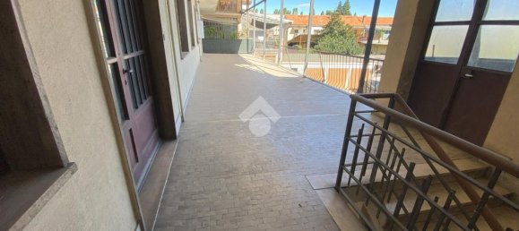 Casa de 11 habitaciónes en Cesano Maderno, Italy No. 139276 3