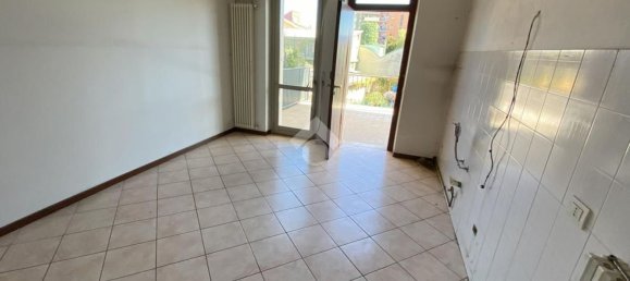 Casa de 11 habitaciónes en Cesano Maderno, Italy No. 139276 7