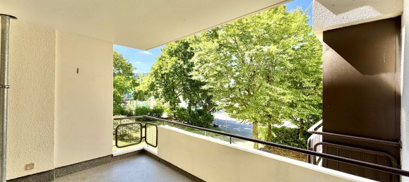 3 bedrooms Apartment in Dusseldorf, Germany No. 322812 3