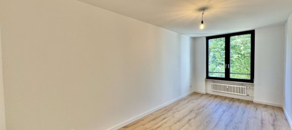3 bedrooms Apartment in Dusseldorf, Germany No. 322812 14