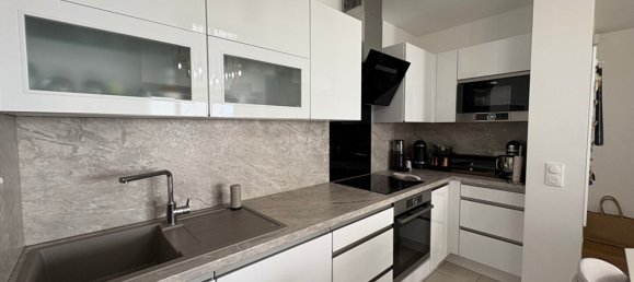 3 rooms Apartment in Rosny-sous-Bois, France No. 328463 4