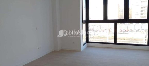 2 bedrooms Penthouse in Valencia, Spain No. 19620 2