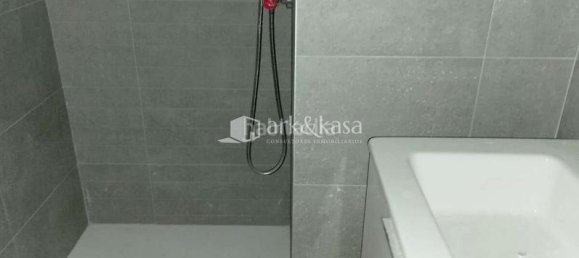 2 bedrooms Penthouse in Valencia, Spain No. 19620 5