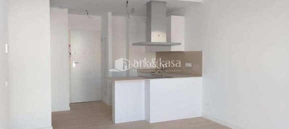 2 bedrooms Penthouse in Valencia, Spain No. 19620 3