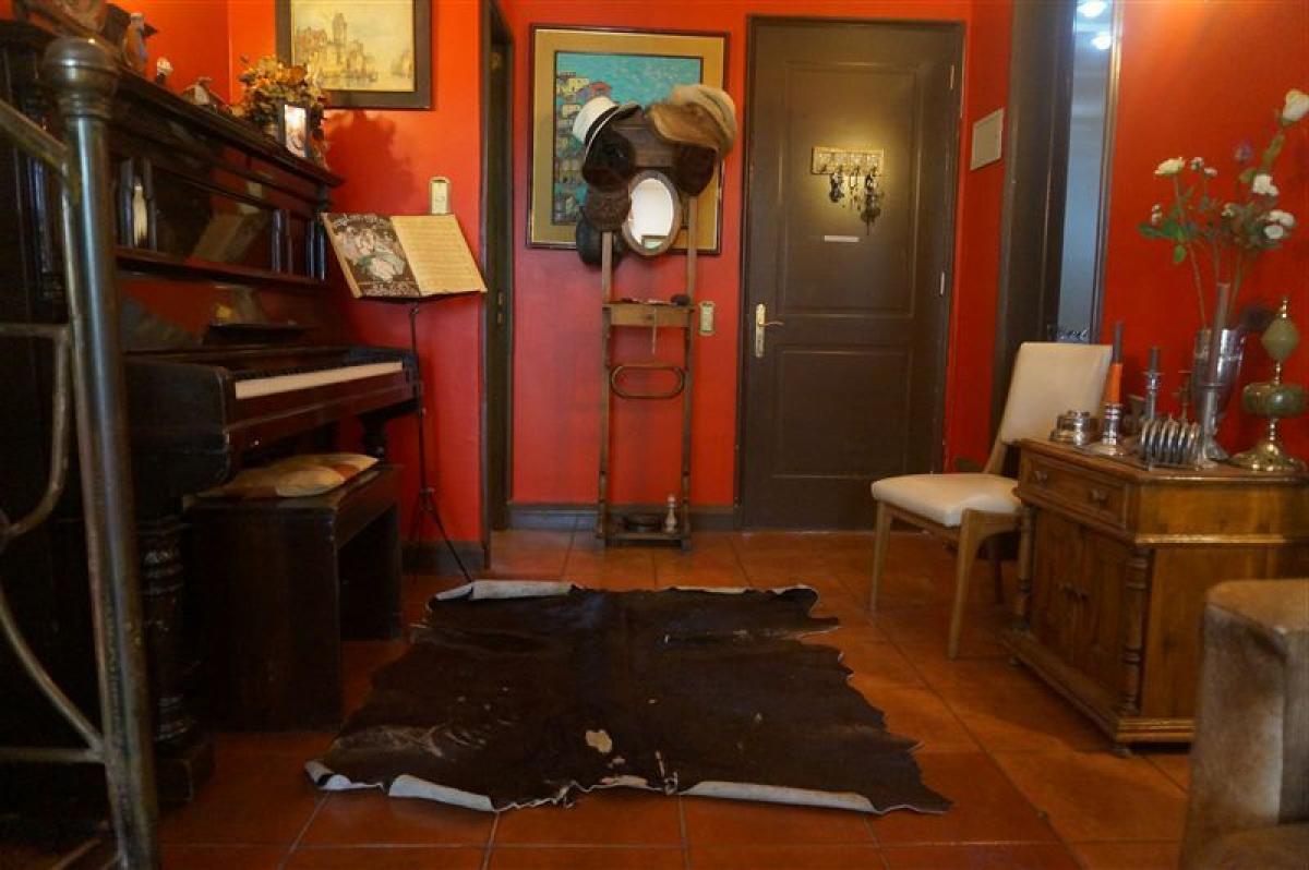 4 bedrooms House in Santiago, Chile No. 2885