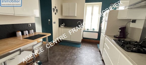 3 Schlafzimmer Stadthaus in Bourges, France, Nr. 261938 4