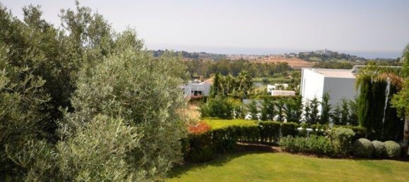 5 bedrooms Villa in Benahavis, Spain No. 89180 15