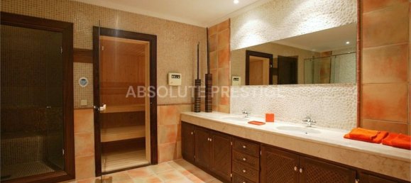 5 bedrooms Villa in Benahavis, Spain No. 89180 12