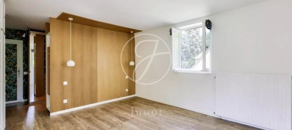 5 bedrooms Villa in Marnes-la-Coquette, France No. 347953 11