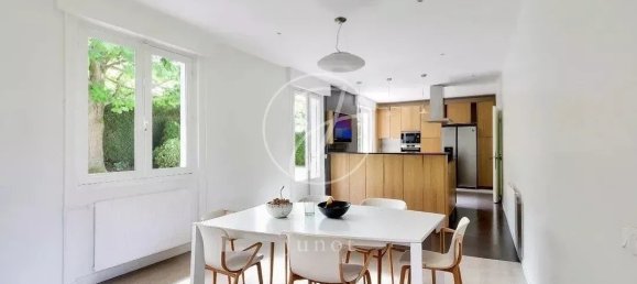 5 bedrooms Villa in Marnes-la-Coquette, France No. 347953 6