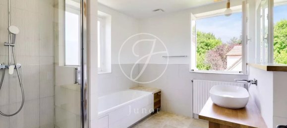 5 bedrooms Villa in Marnes-la-Coquette, France No. 347953 13