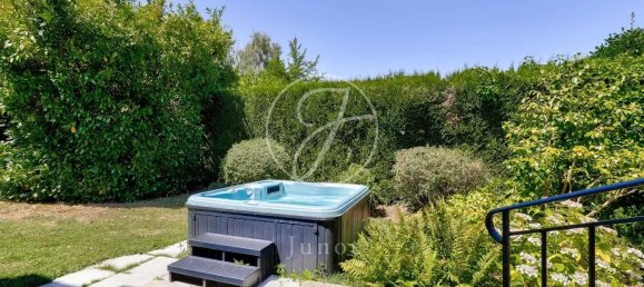 5 bedrooms Villa in Marnes-la-Coquette, France No. 347953 22