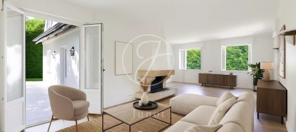 5 bedrooms Villa in Marnes-la-Coquette, France No. 347953 2