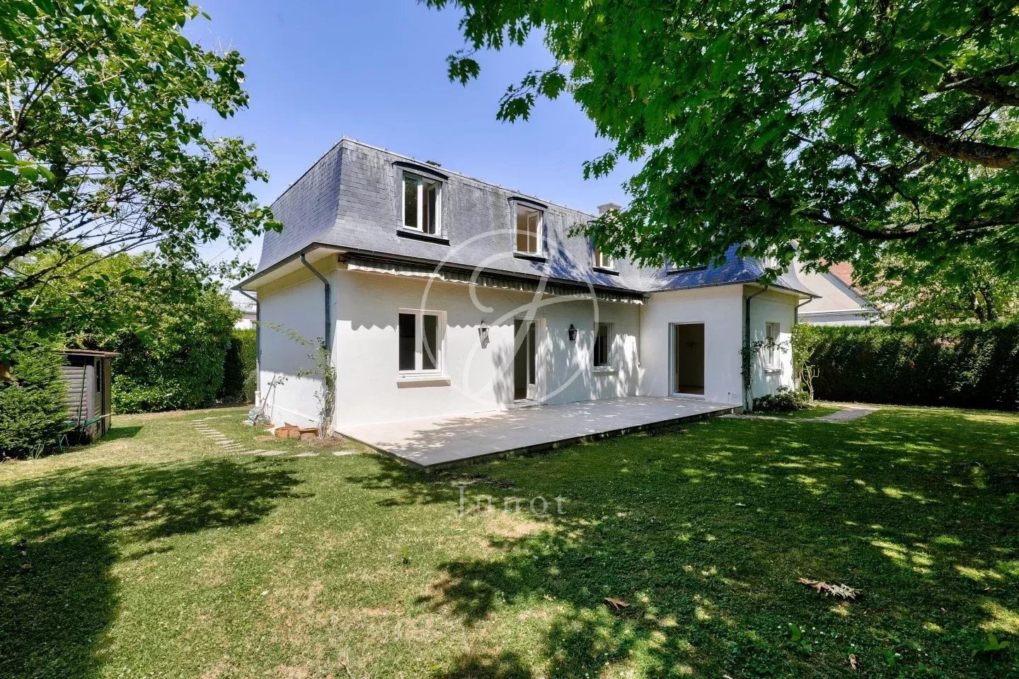 5 bedrooms Villa in Marnes-la-Coquette, France No. 347953