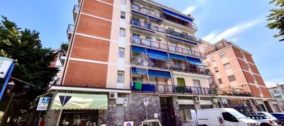 3 bedrooms Apartment in Albenga, Italy No. 380186 3