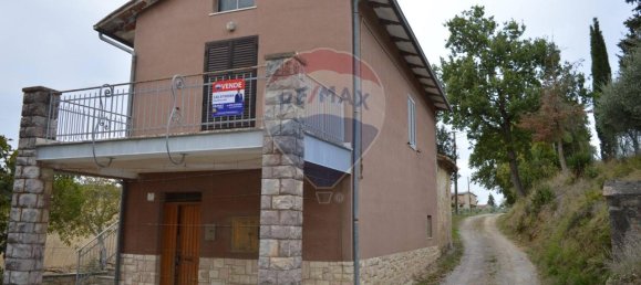 10-salle Maison à Perugia, Italy No. 174218 23