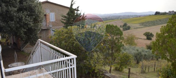 10-salle Maison à Perugia, Italy No. 174218 12