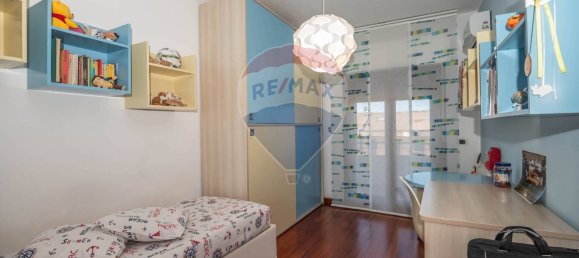 Дом с 6 комнатами в Кальтаджироне, Италия № 305596 30