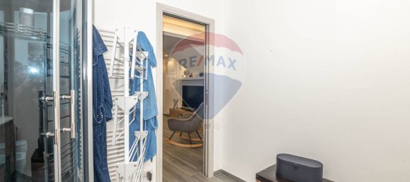 Дом с 6 комнатами в Кальтаджироне, Италия № 305596 10