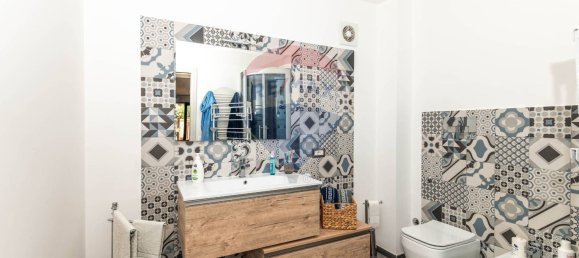 Дом с 6 комнатами в Кальтаджироне, Италия № 305596 9