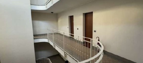 2-Zimmer Wohnung in Cardano al Campo, Italy, Nr. 3232 30