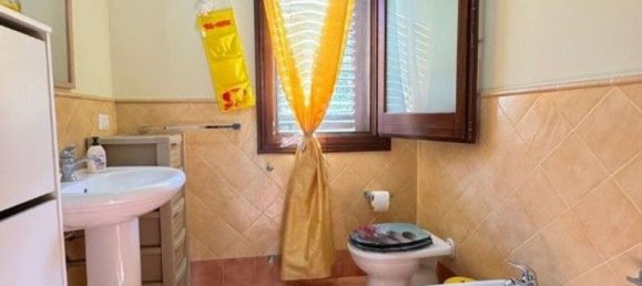 3 Schlafzimmer Haus in Campofelice di Roccella, Italy, Nr. 348536 13