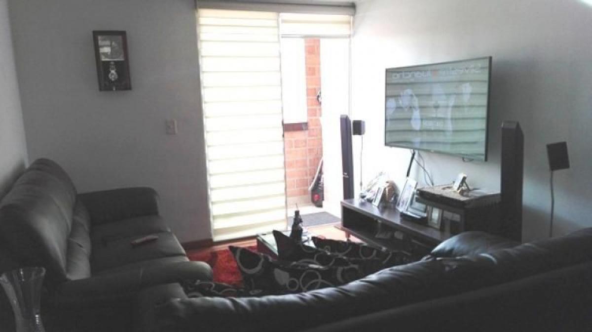 Casa de 3 dormitorios en Medellín, Colombia No. 6943