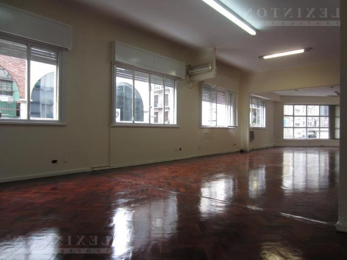 292m² Office in Buenos Aires, Argentina No. 107937