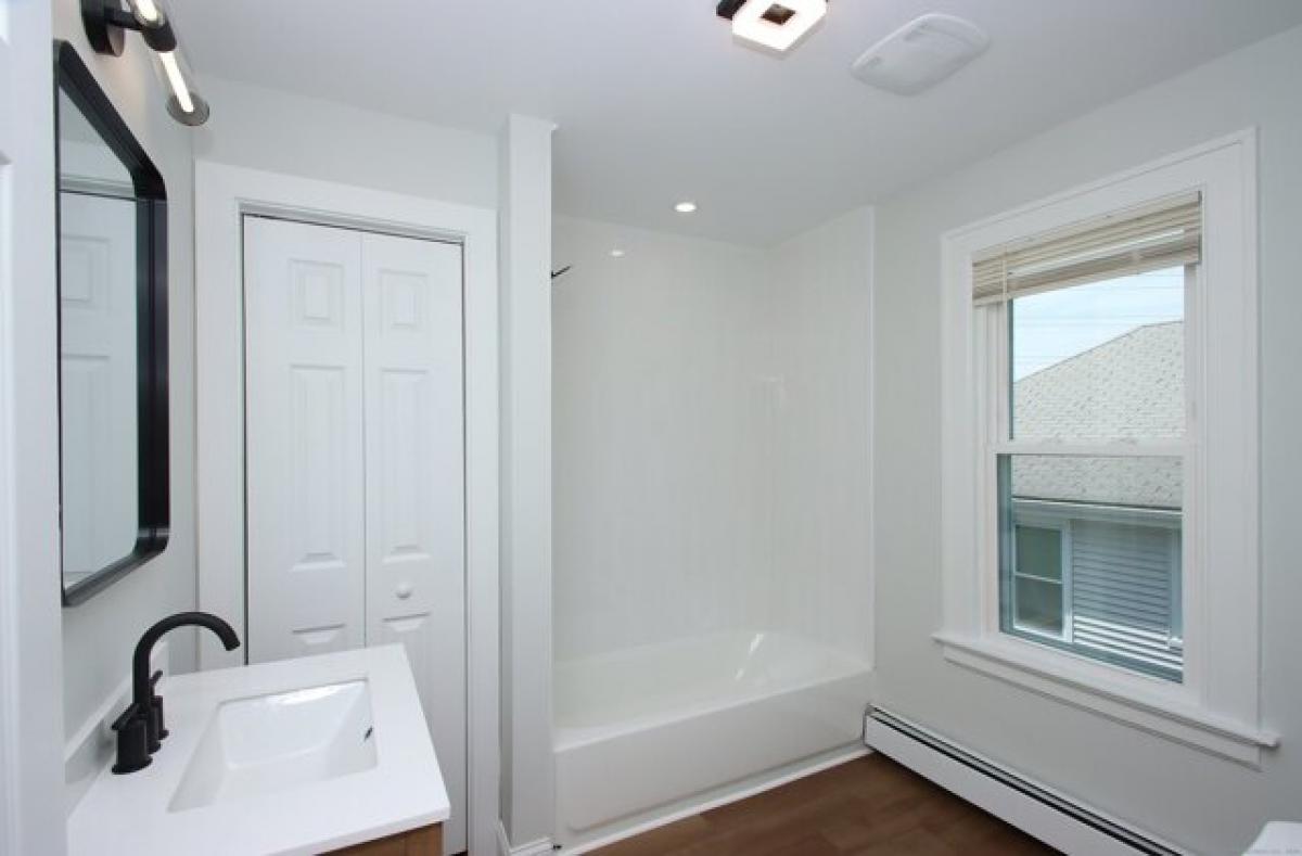 3 bedrooms House in Waterbury, USA No. 370592