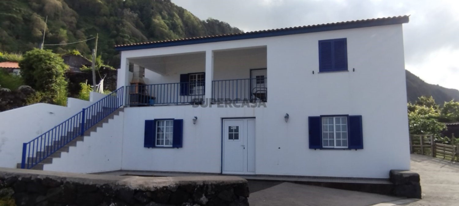 4 bedrooms House in Velas, Portugal No. 308471