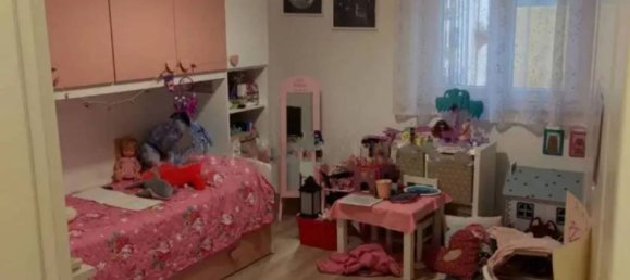 4 rooms Apartment in Rome, Italy No. 82393 3