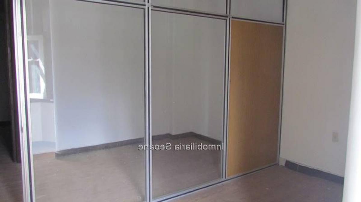 4 غرف نوم مكتب في Montevideo, Uruguay رقم 13174