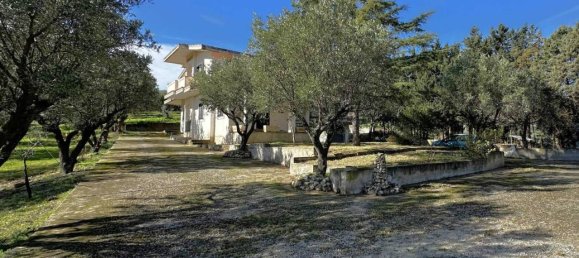 5 rooms Villa in Cropani, Italy No. 29441 11