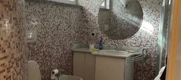 5 rooms Villa in Erba, Italy No. 3270 28